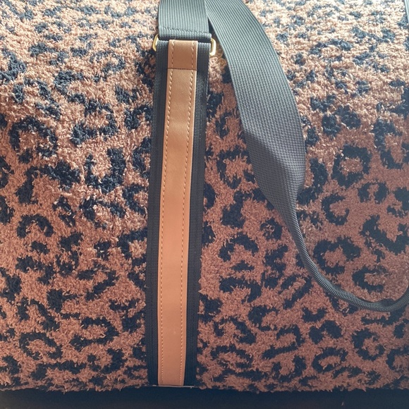 New In Bag! Beige leopard weekender duffle and matching makeup bag. - Picture 4 of 8